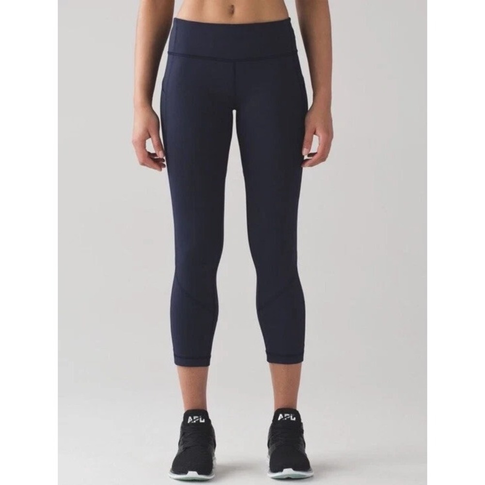 Lululemon‎ Pace Rival Crop Leggings *Full-On Luxtreme 22" True Navy Size 4 Yoga